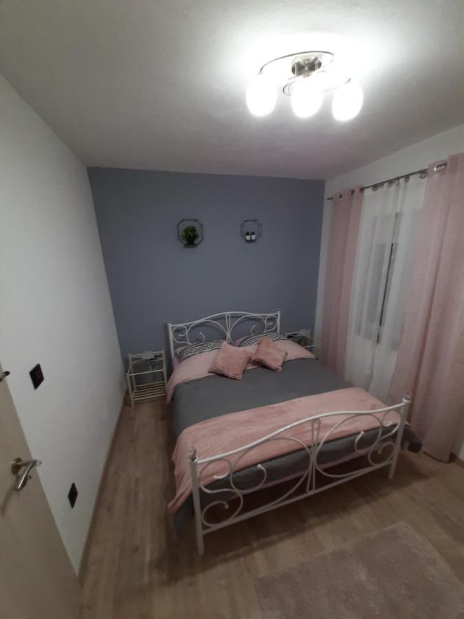 Ferienhaus Karlo Pridraga Bagian luar foto