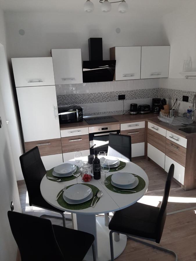 Ferienhaus Karlo Pridraga Bagian luar foto