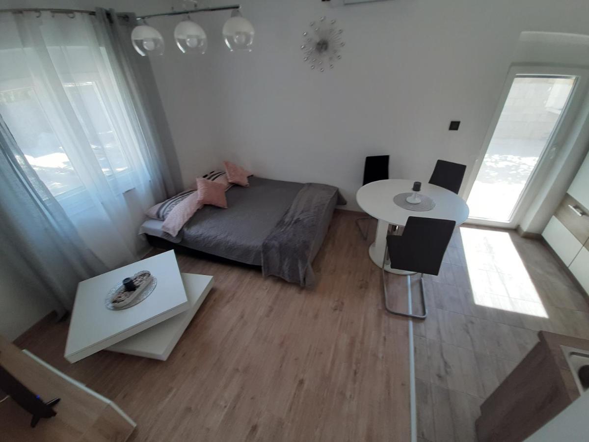 Ferienhaus Karlo Pridraga Bagian luar foto