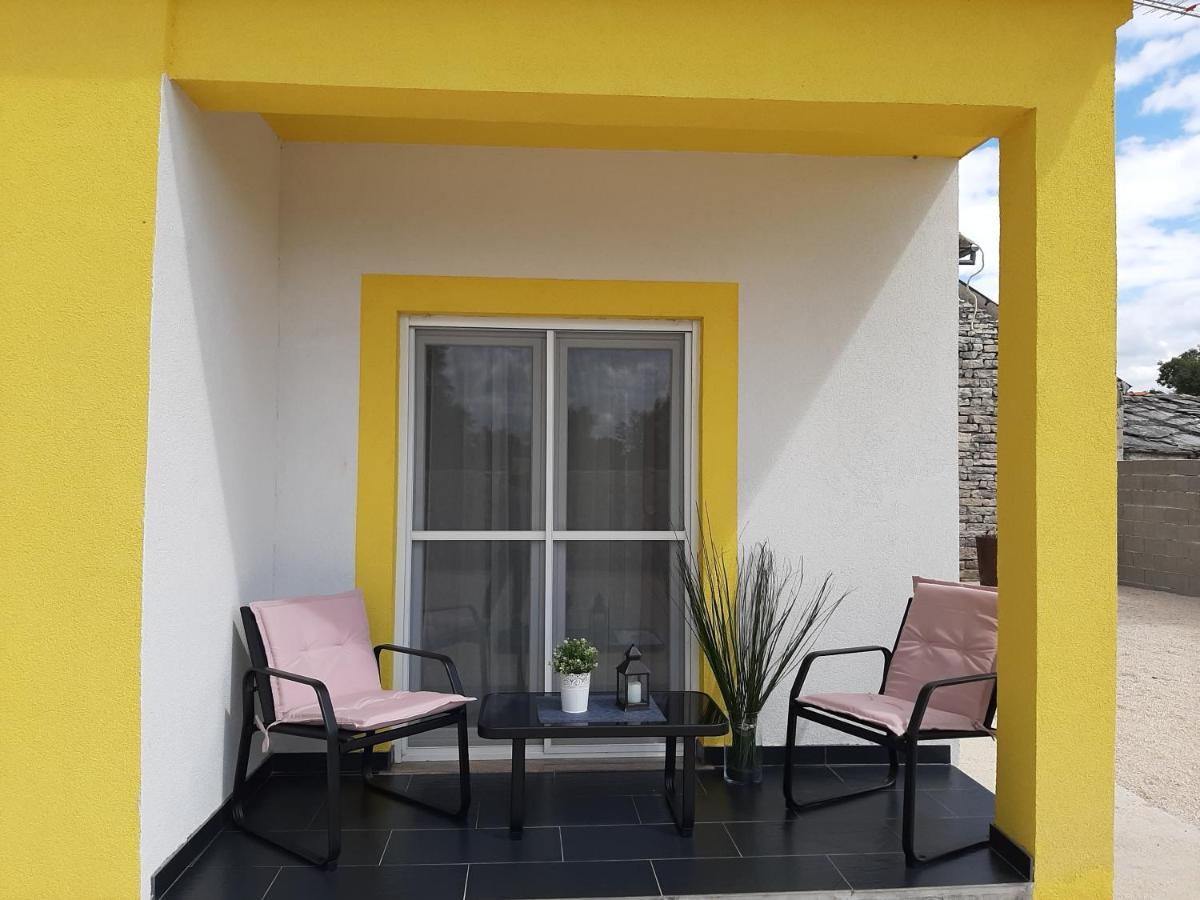Ferienhaus Karlo Pridraga Bagian luar foto
