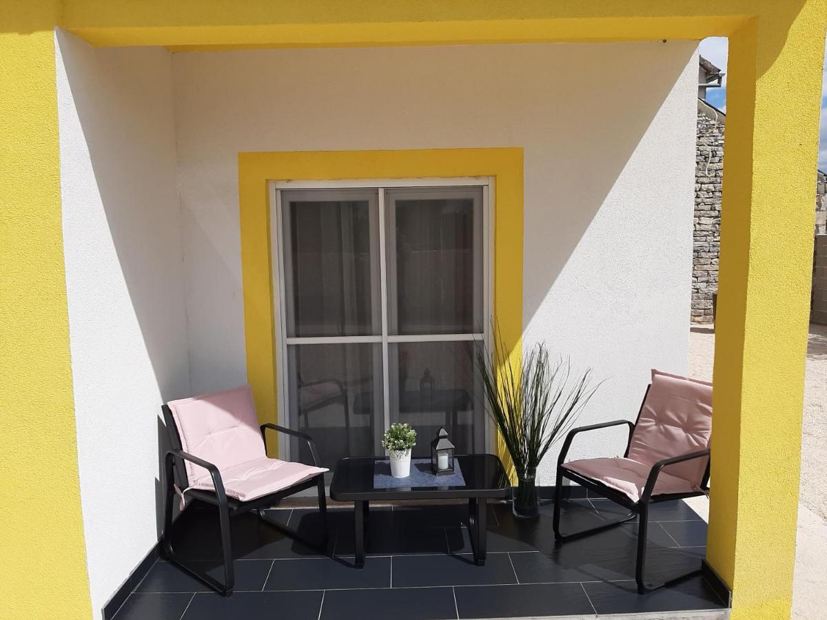 Ferienhaus Karlo Pridraga Bagian luar foto